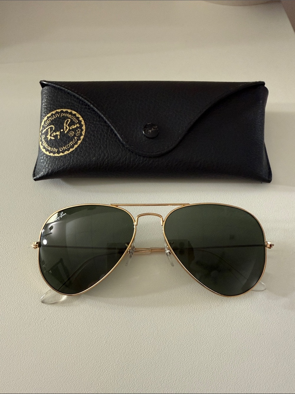 Ray-Ban Aviator Classic Sunglasses (Arista Gold Frame/G-15 Green Lenses)